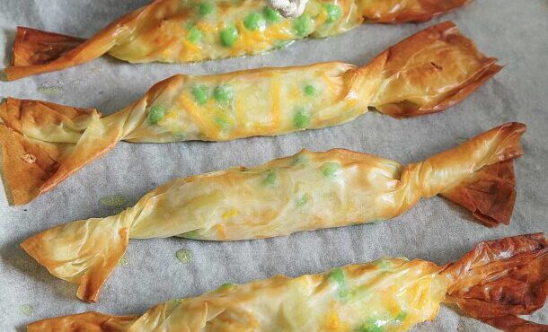 πιτάκια-λαχανικών-σε-σχήμα-καραμέλας-563817481