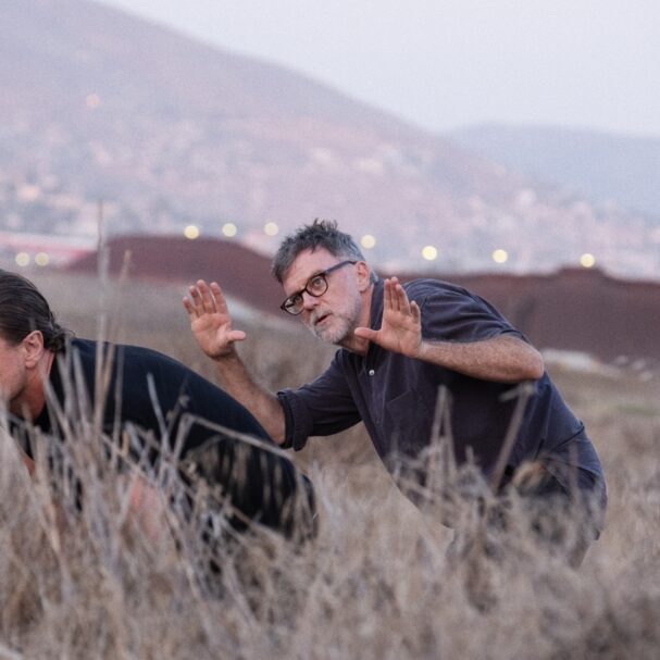 η-μία-κινηματογραφική-μάχη-του-τόμας-π-563839720