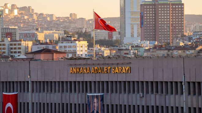 τουρκία-αποφυλακίστηκε-νεαρός-ακτιβ-563802187