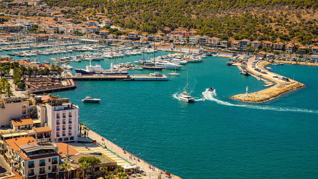 τσεσμές-λίτζια-αλάτσατα-ενα-διαφορετ-563828779