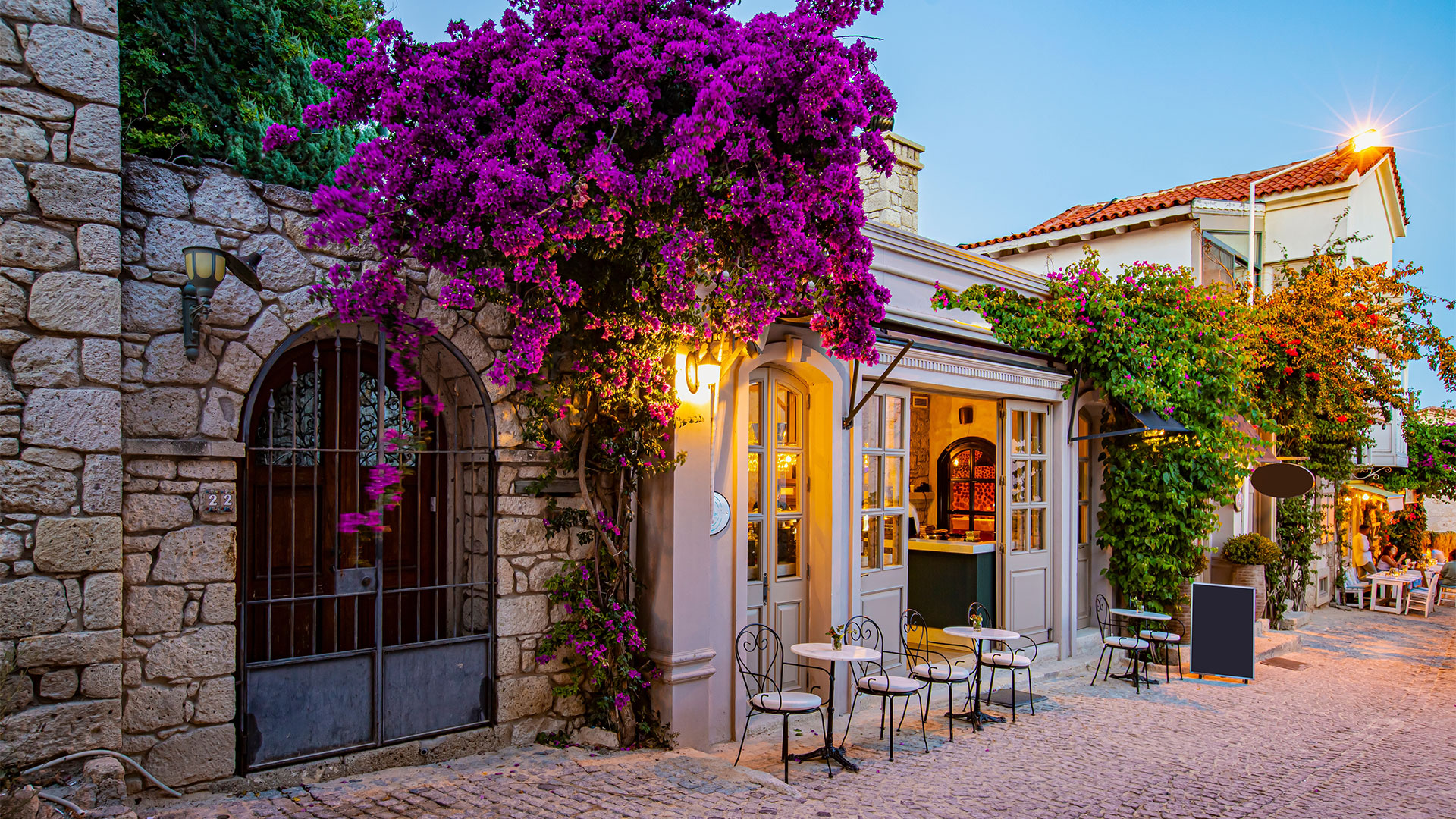 Τσεσμές, Λίτζια, Αλάτσατα: Ενα διαφορετικό ταξίδι στα παράλια της Μικράς Ασίας-1