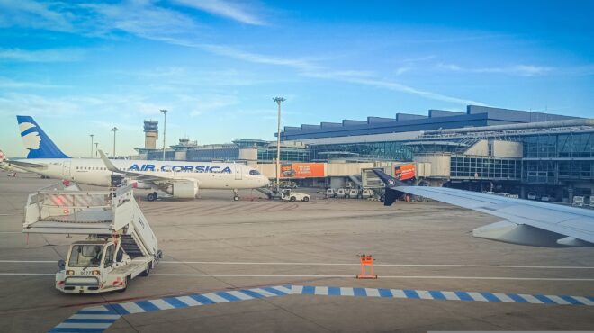 κορσική-κύκλους-επί-μία-ώρα-έκανε-πτήσ-563819827