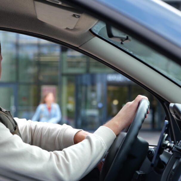 το-δεύτερο-οκτάωρο-των-γονέων-563835301