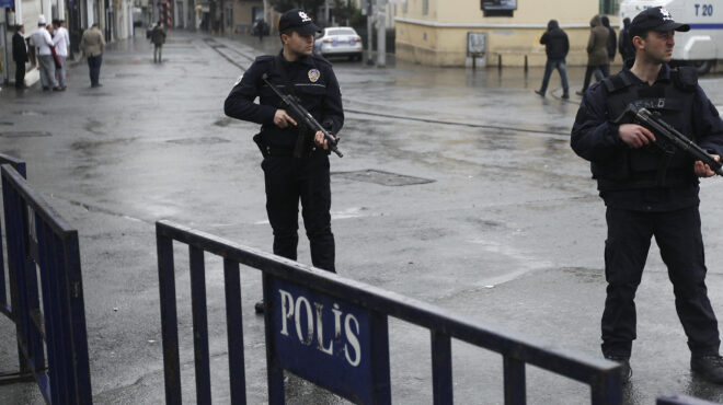 τουρκία-ενοπλη-επίθεση-σε-αστυνομικό-563801596