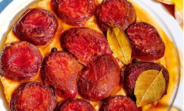 τάρτα-τατέν-με-δαμάσκηνα-ή-βανίλιες-563815747