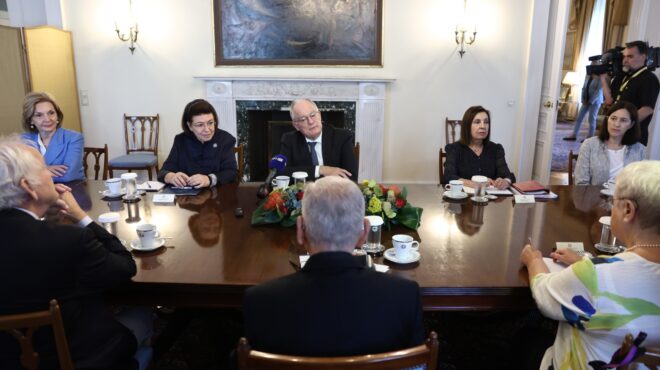 τασούλας-για-γλυπτά-παρθενώνα-η-ελλάδ-563835649