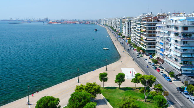 θεσσαλονίκη-αραγμένο-σκάφος-θα-θυμ-563818027