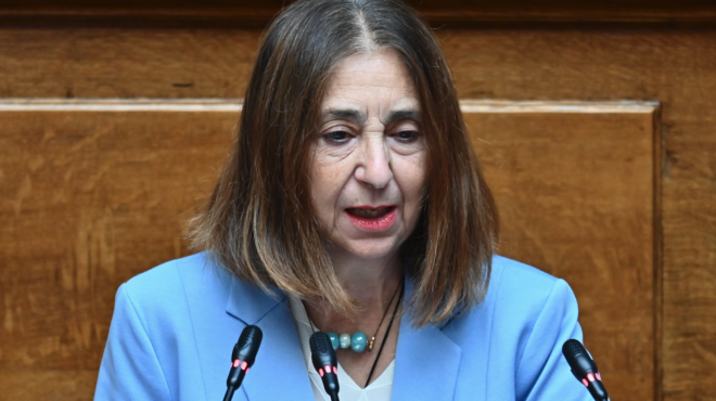 βουλή-λιποθύμησε-στην-ολομέλεια-η-βου-563868841