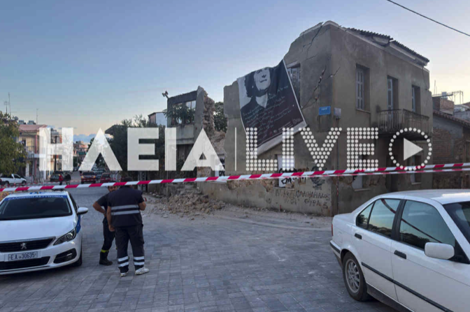 Πύργος: Κατέρρευσε πρόσοψη κτιρίου σε πλατεία (εικόνες)-1