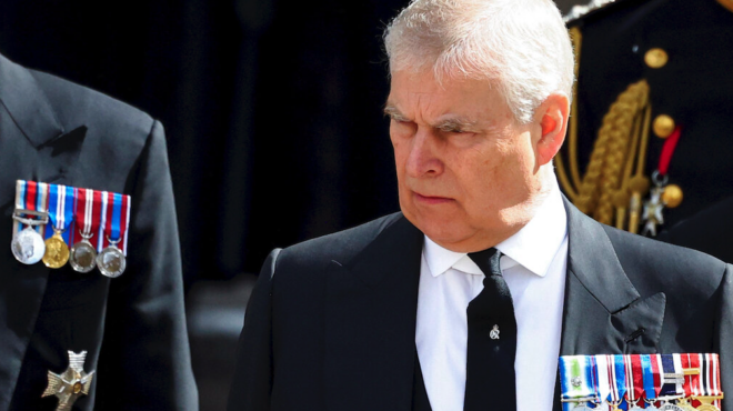 ο-πρίγκιπας-αντριου-εγκαταλείπει-του-563874418