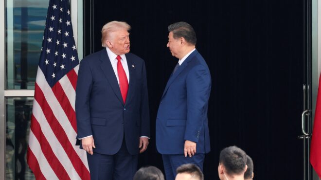 δίωρη-συνάντηση-τραμπ-σι-στη-σκιά-563893324