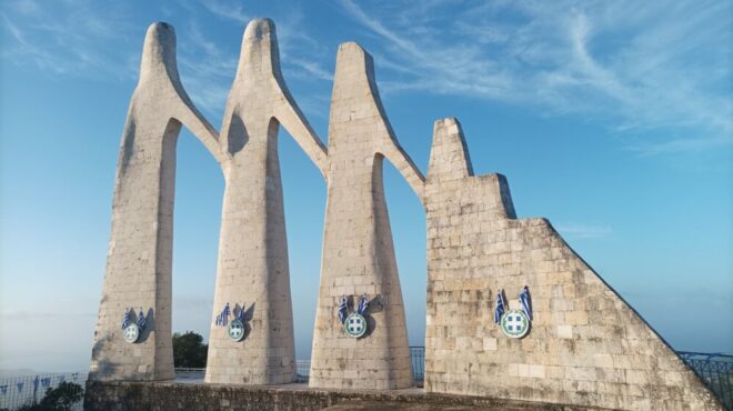 ο-χορός-του-ζαλόγγου-αντιδράσεις-γι-563896108