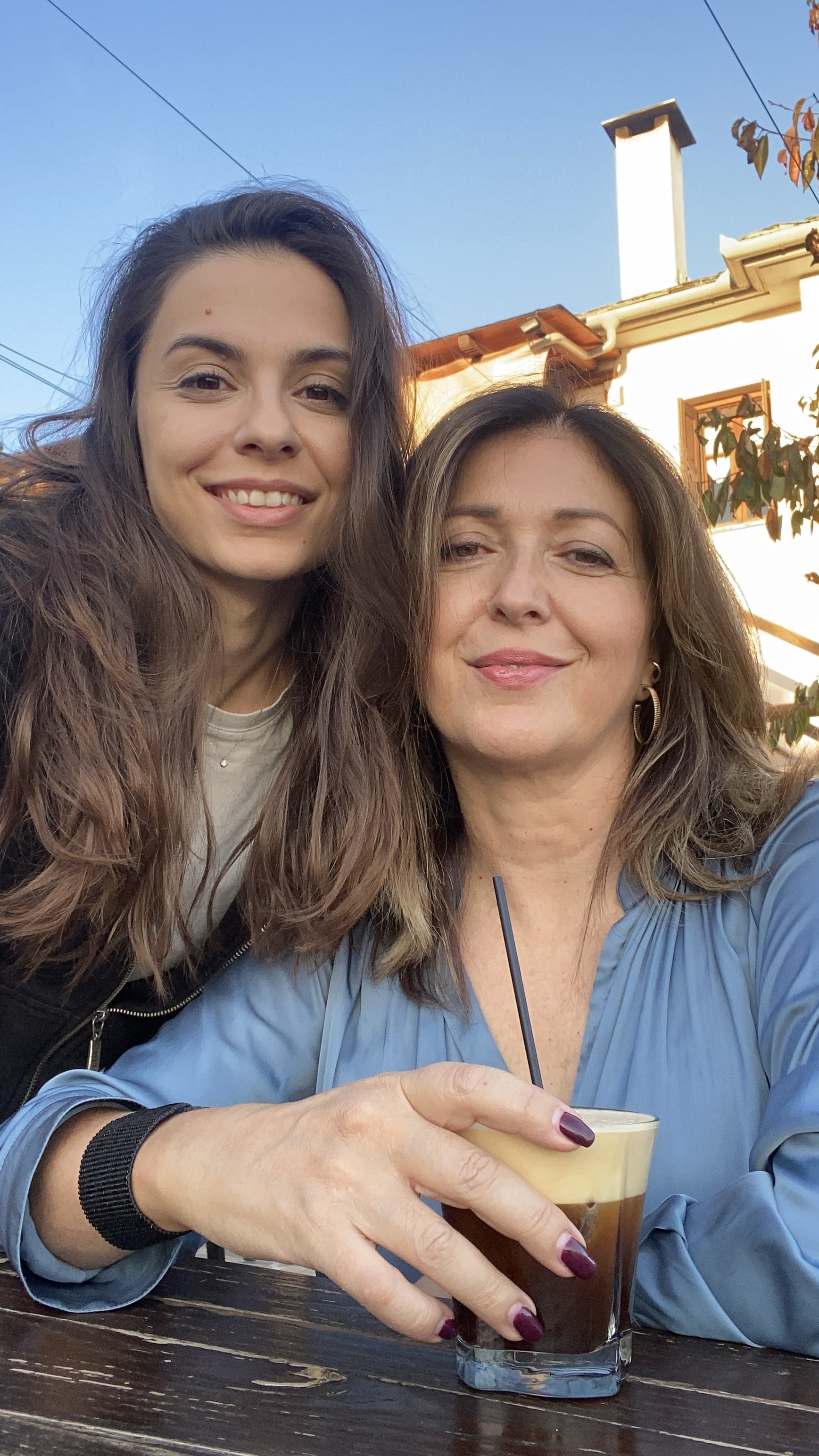 «Θα μάθω στη μαμά μου να συνδέει το κινητό με το bluetooth του αμαξιού για να ακούει Σαββόπουλο»-5