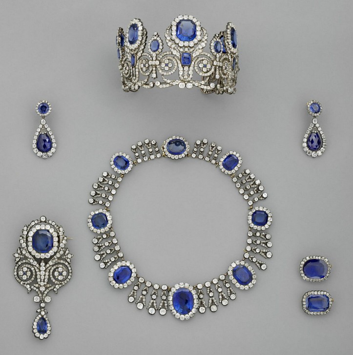 Λούβρο: Αυτά είναι τα πολύτιμα κοσμήματα που εκλάπησαν-1