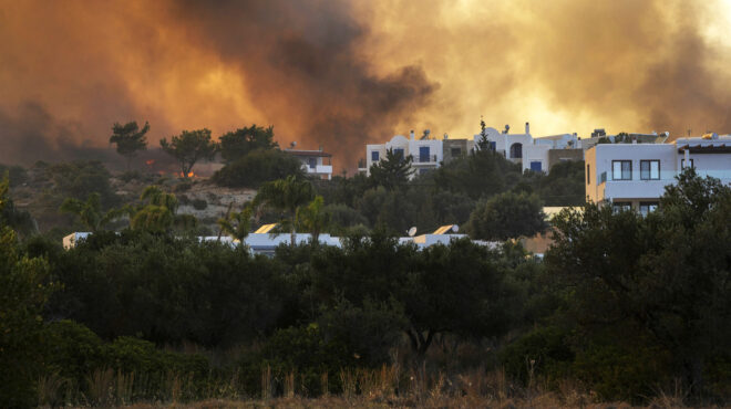 πώς-ξέφυγε-η-φωτιά-στη-ρόδο-το-2023-563872600