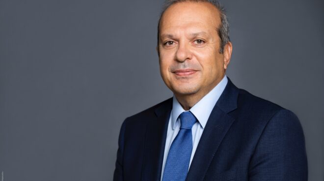 διαμορφώνει-το-real-estate-και-στοχεύει-σε-επεν-563870890