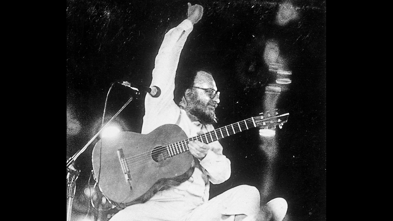 διονύσης-σαββόπουλος-οι-ιστορίες-πίσ-563882539