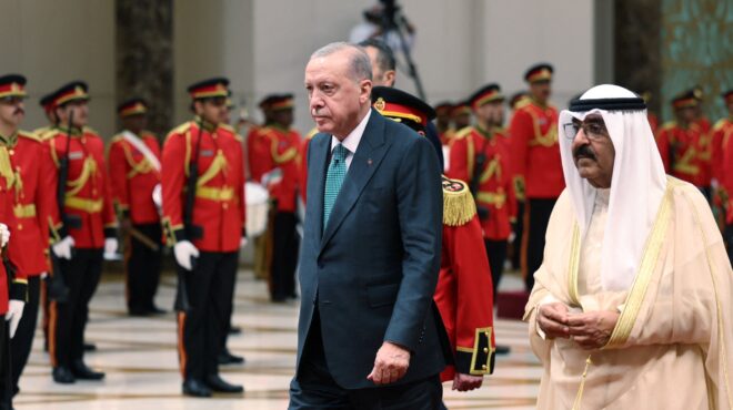 ψάχνει-μαχητικά-η-αγκυρα-563880013