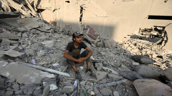 ψάχνουν-για-τους-νεκρούς-τους-στα-ερεί-563864809