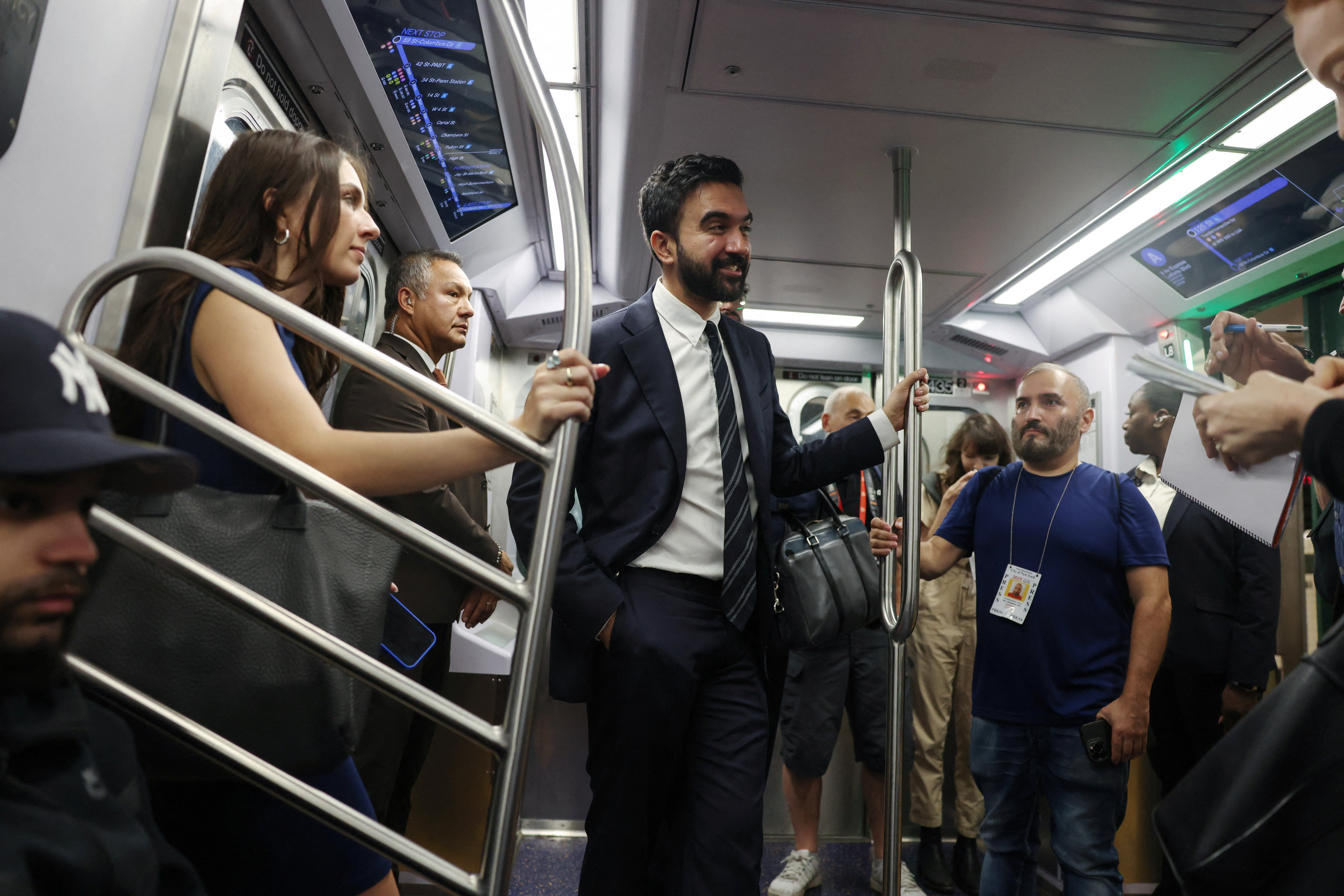 Το φαινόμενο Μαμντάνι προκαλεί ανησυχία σε Τραμπ και Wall Street-2