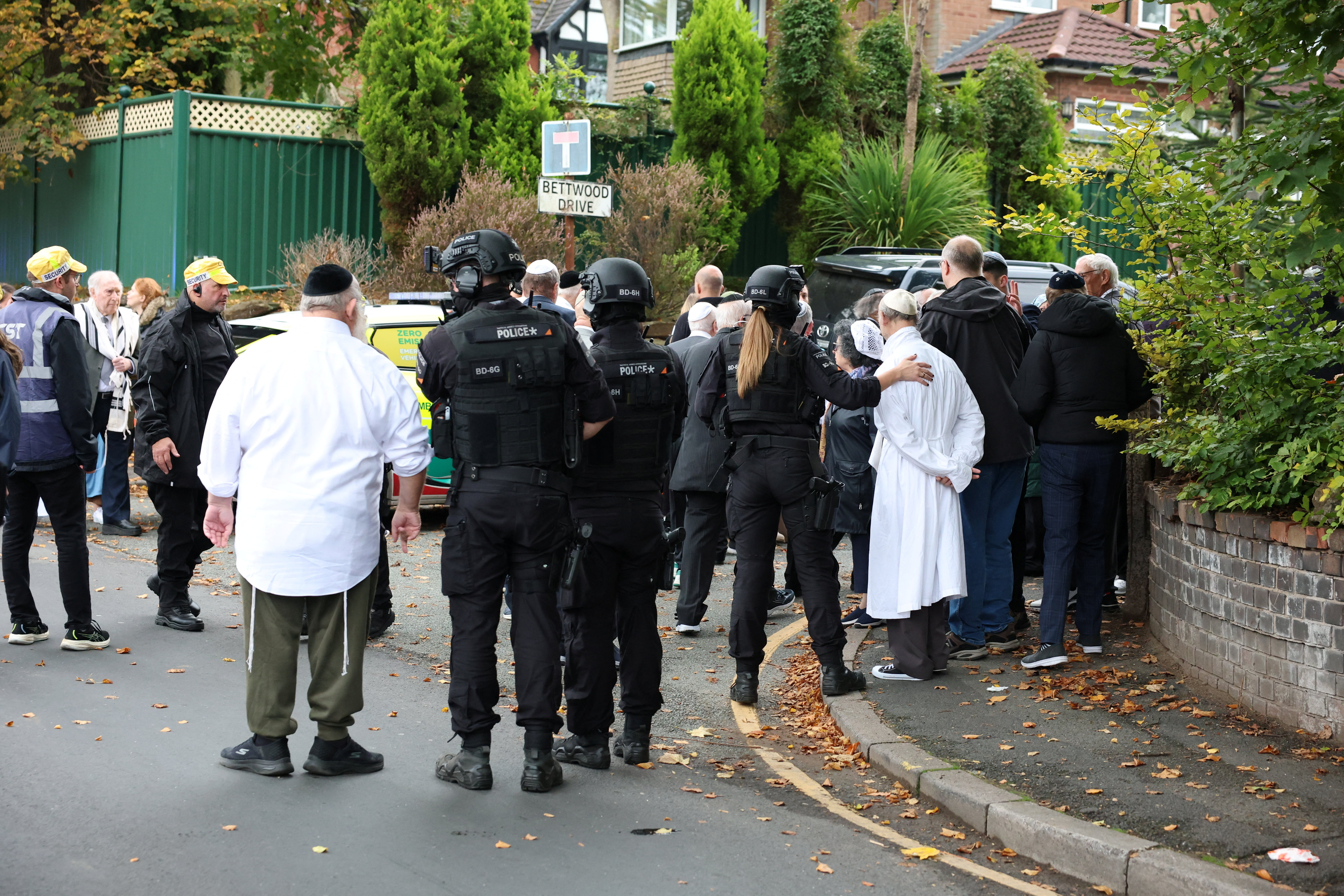 Συναγερμός στο Μάντσεστερ: Επίθεση με μαχαίρι σε συναγωγή – Δύο νεκροί-5