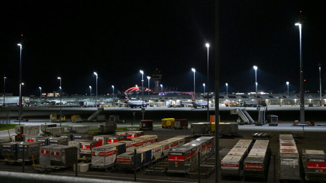 γερμανία-εκλεισε-ξανά-το-αεροδρόμιο-τ-563849908