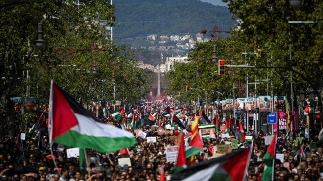 βαρκελώνη-πορεία-για-τη-γάζα-χιλιάδ-563850514