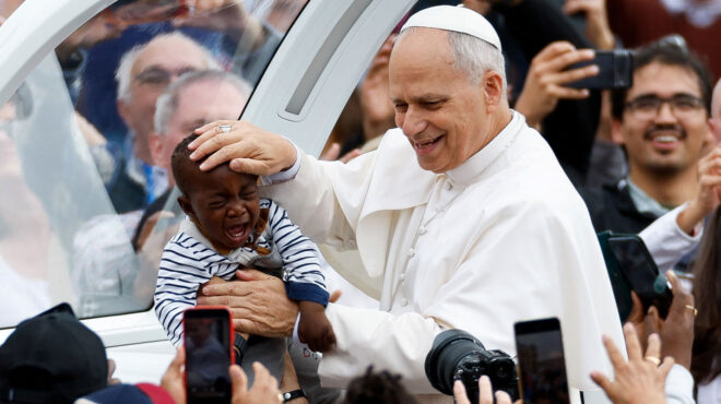 νέες-αιχμές-πάπα-για-τραμπ-να-ανοίξου-563850802