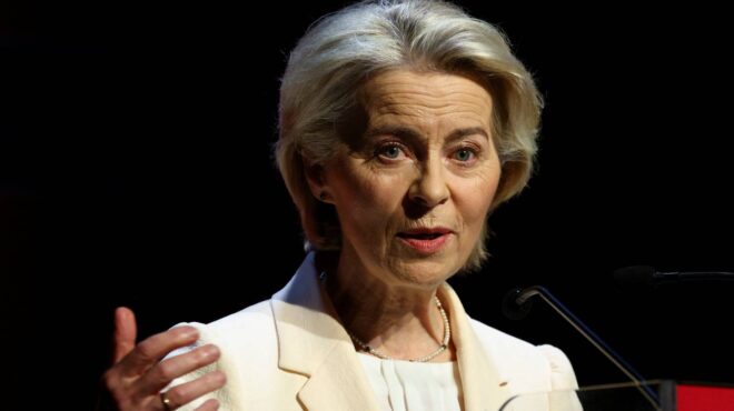 φον-ντερ-λάιεν-επιβίωσε-και-των-δύο-προ-563857735