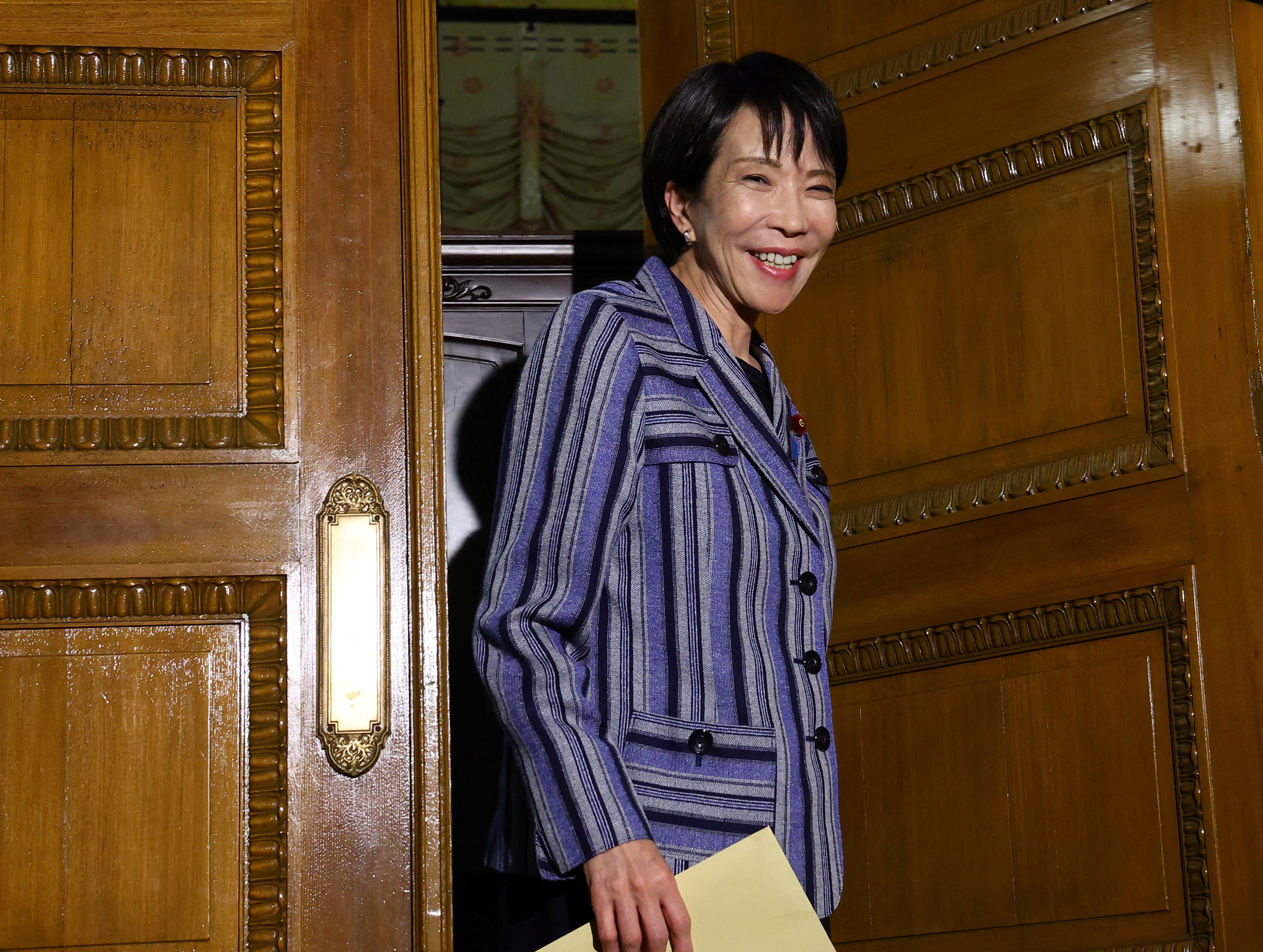 Ποια είναι η Σανάε Τακαΐτσι που θέλει να γίνει η «σιδηρά κυρία» της Ιαπωνίας-1