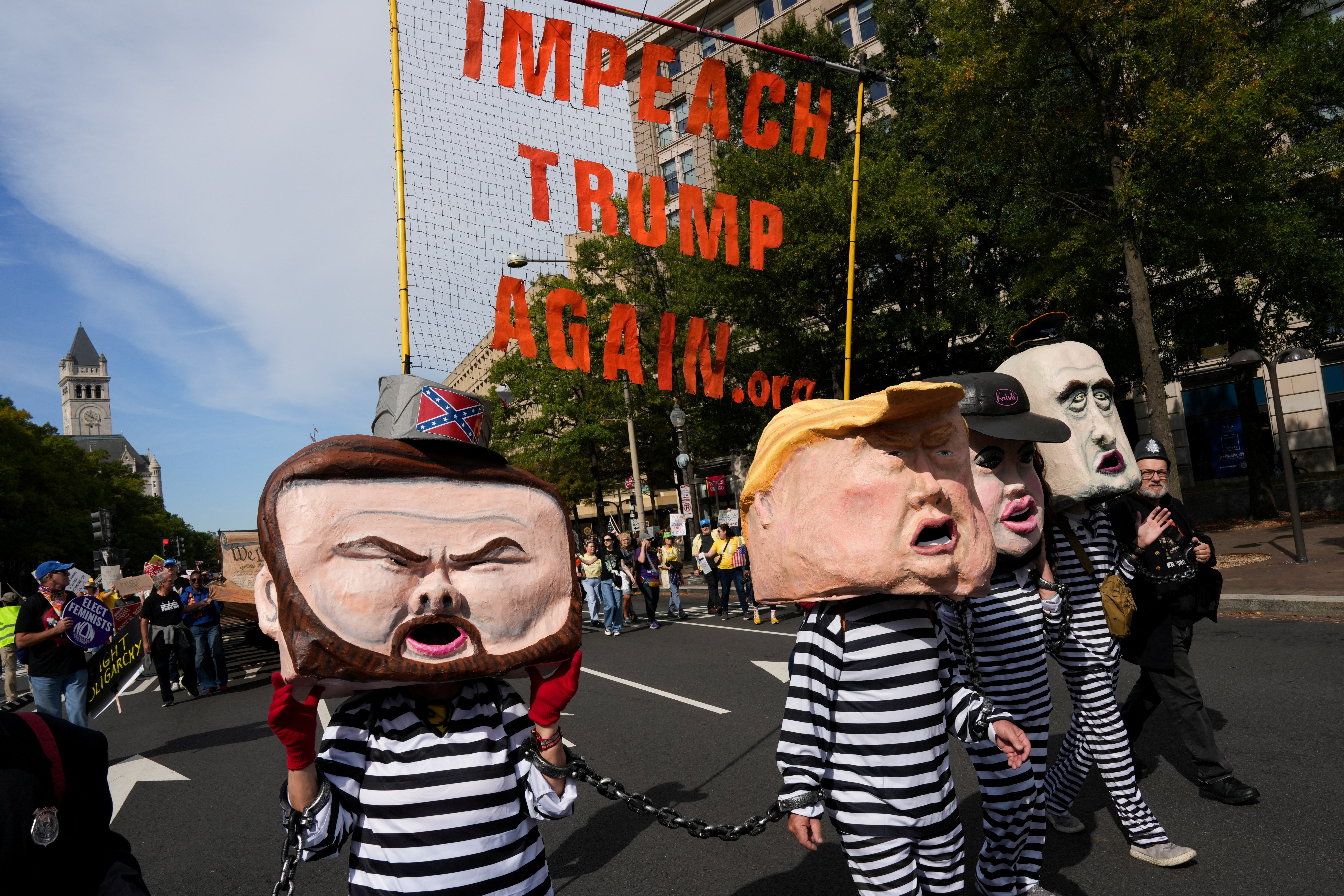 «No Kings»: Μαζικές διαδηλώσεις σε 2.600 πόλεις των ΗΠΑ κατά του Τραμπ-11