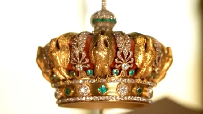 κλοπή-στο-λούβρο-στα-88-εκατ-ευρώ-η-αξία-τ-563880604