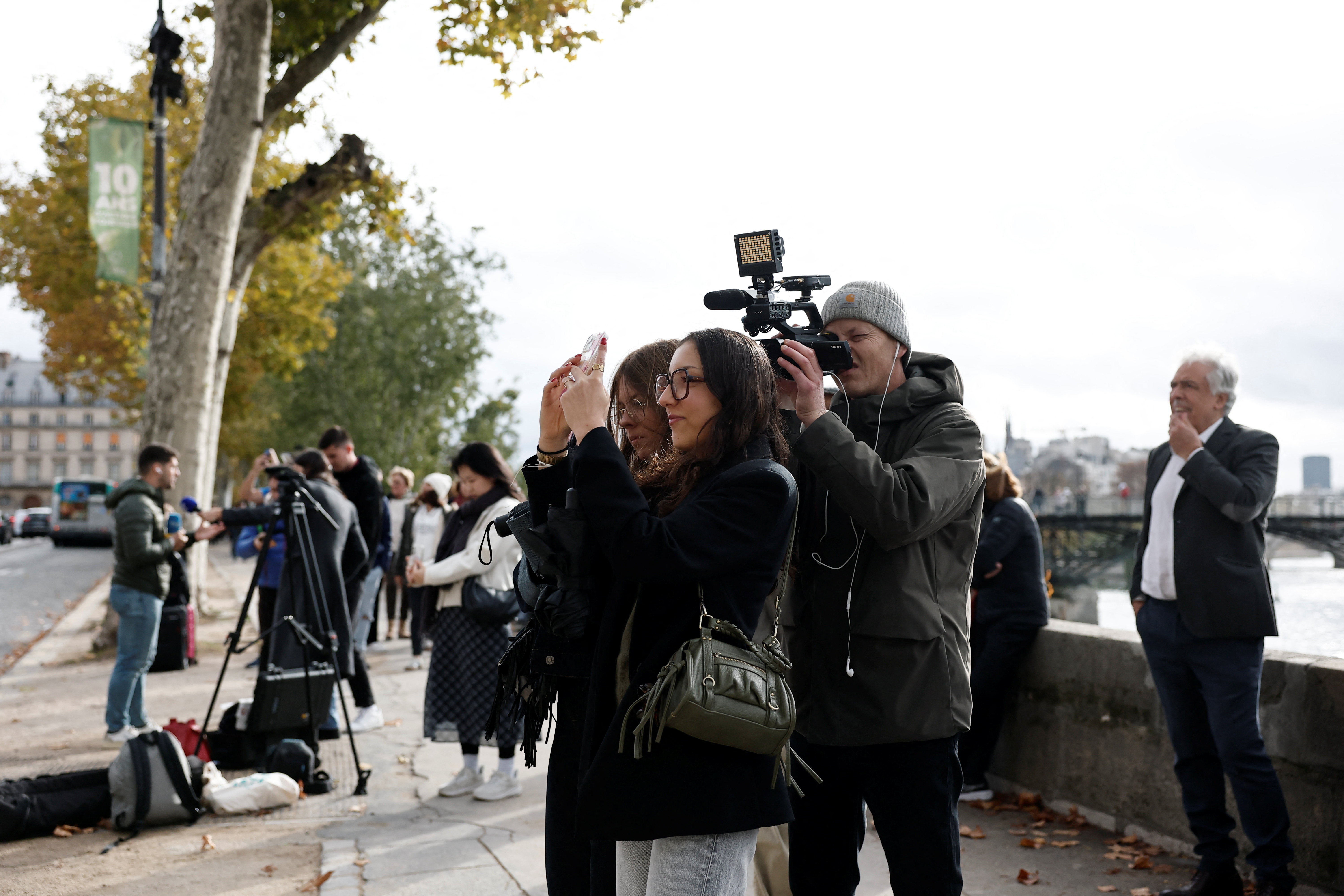 H νέα «ατραξιόν» του Λούβρου; Το παράθυρο της μεγάλης κλοπής-1