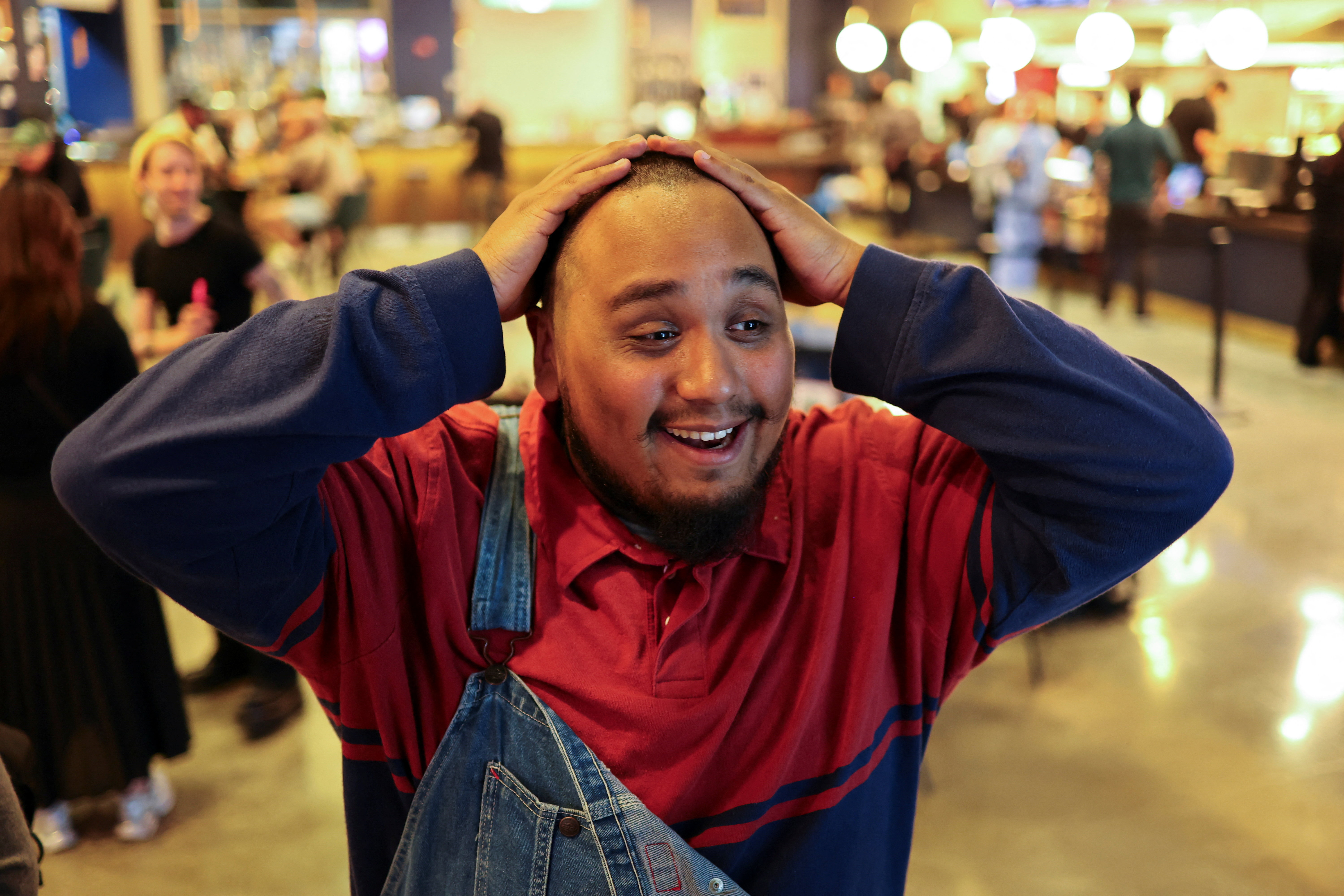 «Βουγονία» μόνον για… φαλακρούς-2