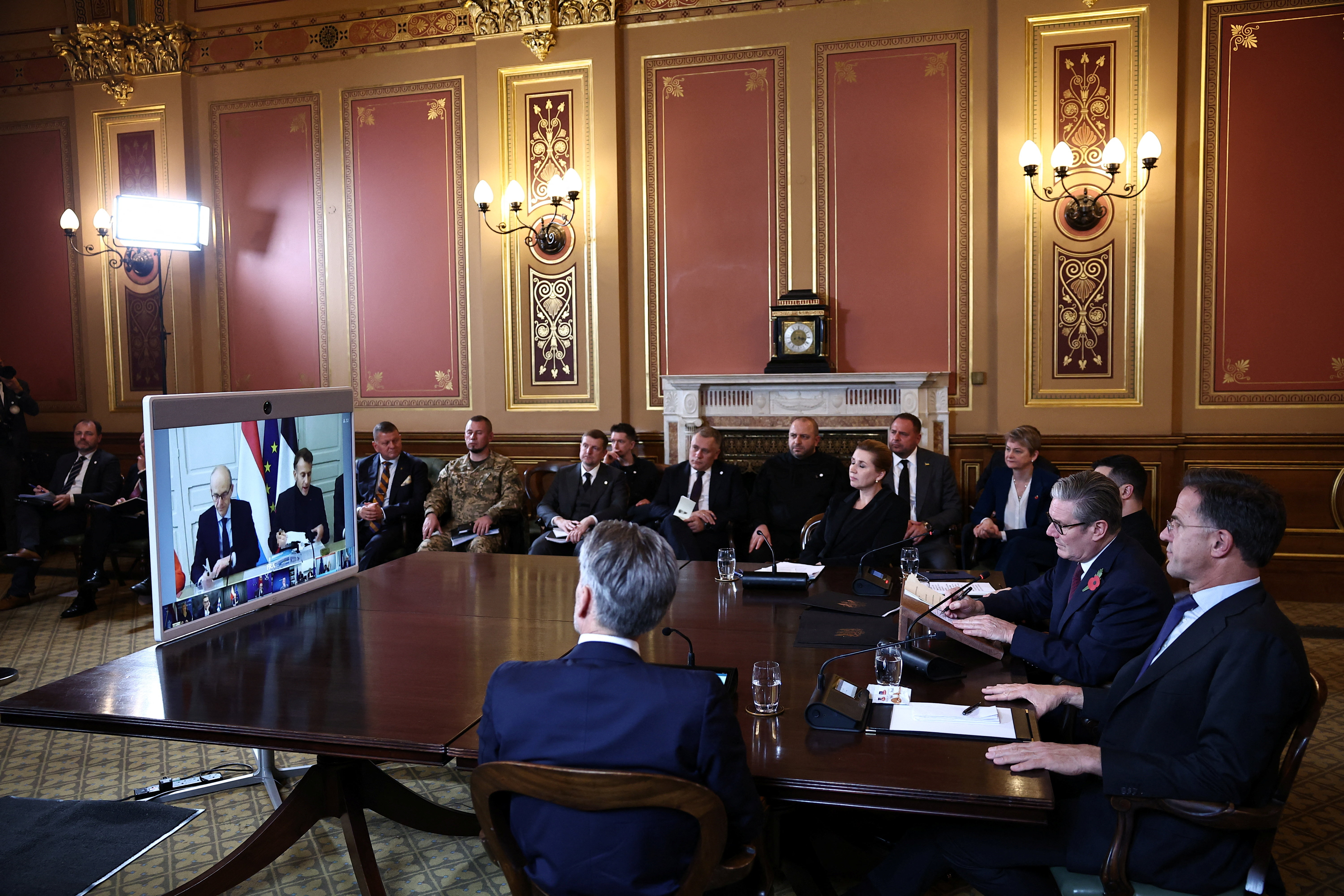 «Συμμαχία των Προθύμων»: Να «ολοκληρωθεί η δουλειά» με τα παγωμένα ρωσικά περιουσιακά στοιχεία-1