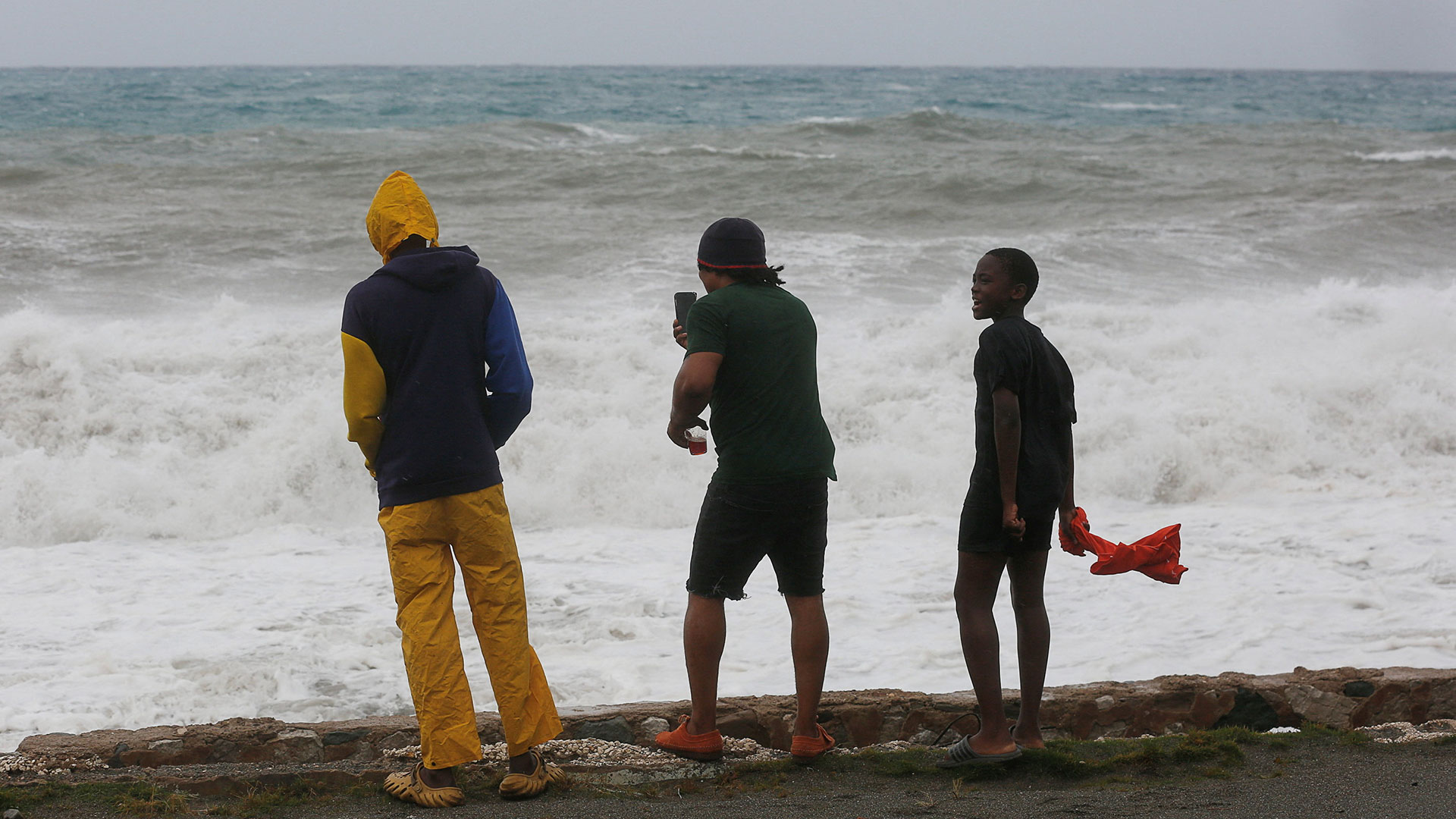 Melissa: Σε κόκκινο συναγερμό η Τζαμάικα για τον φονικό τυφώνα-2