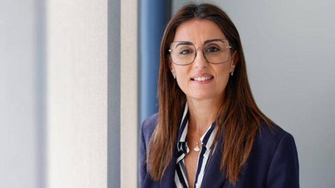 τερέζα-ανζίνιο-στην-κ-το-λόμπινγκ-μπ-563891872