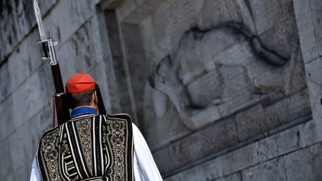 πολιτική-αντιπαράθεση-για-το-μνημείο-563865457