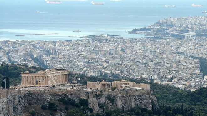 με-γενικά-αίθριο-καιρό-οι-παρελάσεις-563890072