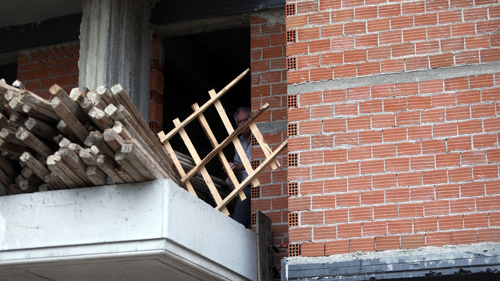 Ο «φόρος αδράνειας» και το «ταμείο κοινωνικής κατοικίας» -1