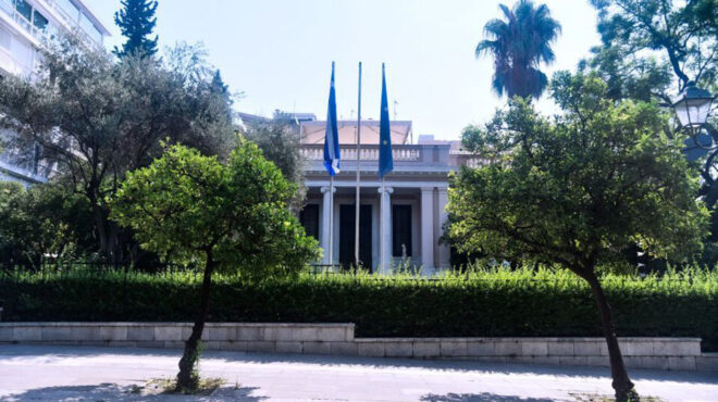 στο-μέγαρο-μαξίμου-ο-γεράσιμος-σκλαβε-563862331