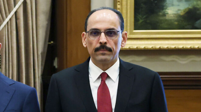 εντός-και-εκτός-οι-δίαυλοι-καλίν-ισρ-563869597