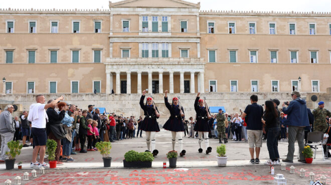 τριβές-για-τον-αγνωστο-στρατιώτη-563888071