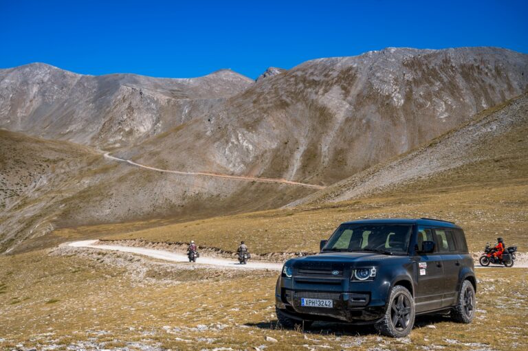 Οδοιπορικό στον Όλυμπο με τα Defender 110 και Toyota Land Cruiser 250-9