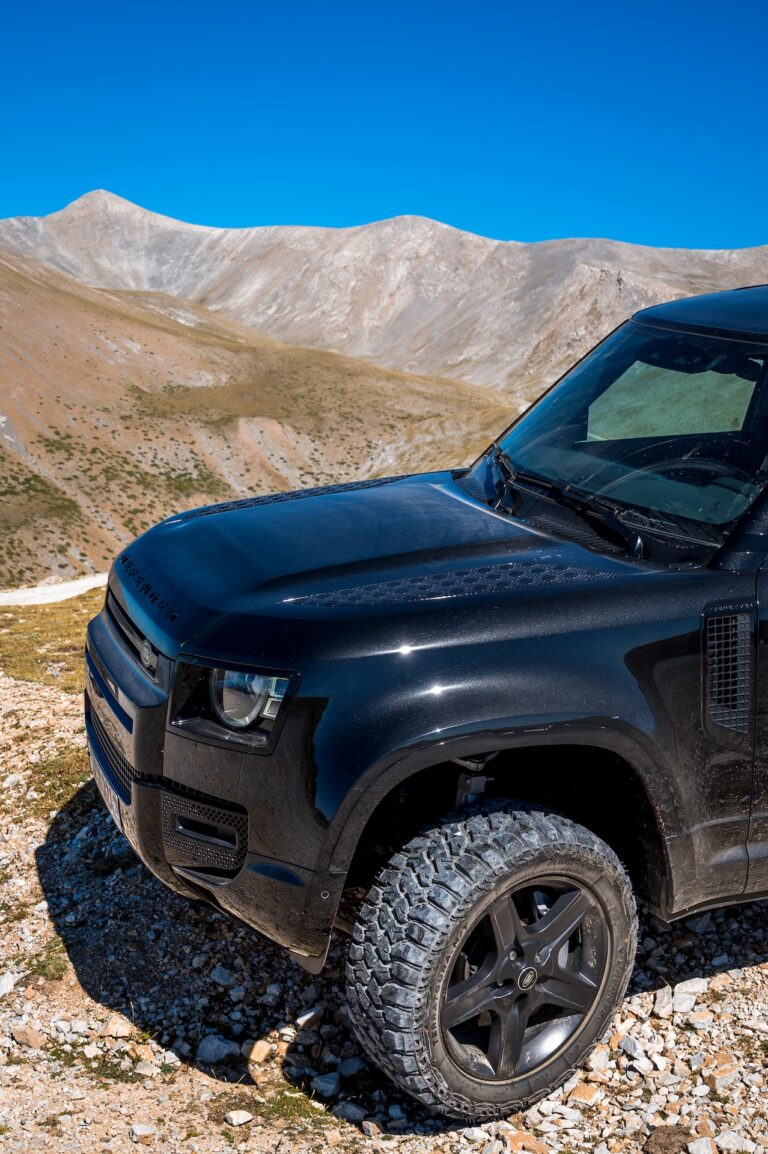 Οδοιπορικό στον Όλυμπο με τα Defender 110 και Toyota Land Cruiser 250-23