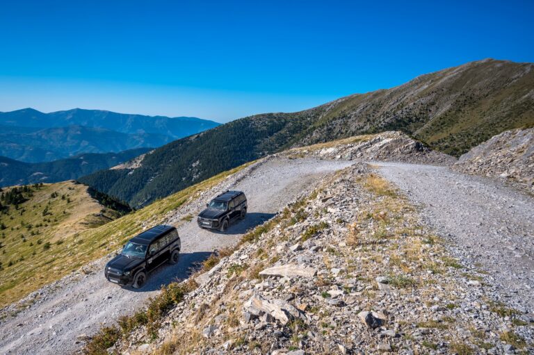 Οδοιπορικό στον Όλυμπο με τα Defender 110 και Toyota Land Cruiser 250-11