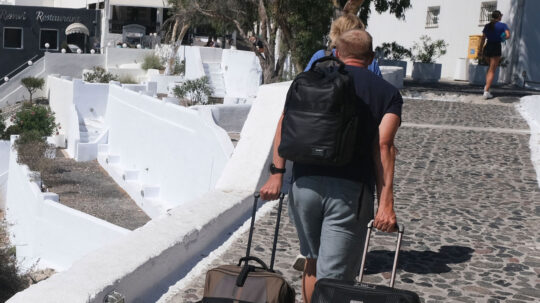 Σταθερά πάνω από 1 εκατ. οι διαθέσιμες κλίνες στα Airbnb