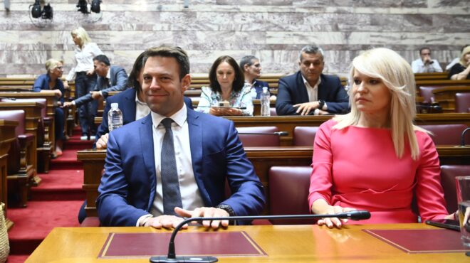 κασσελάκης-για-τη-διαρροή-της-συνομιλ-563875969