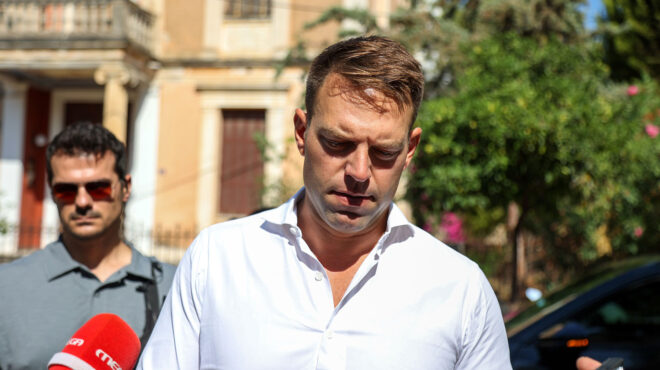 κασσελάκης-για-τη-διαρροή-της-συνομιλ-563876005