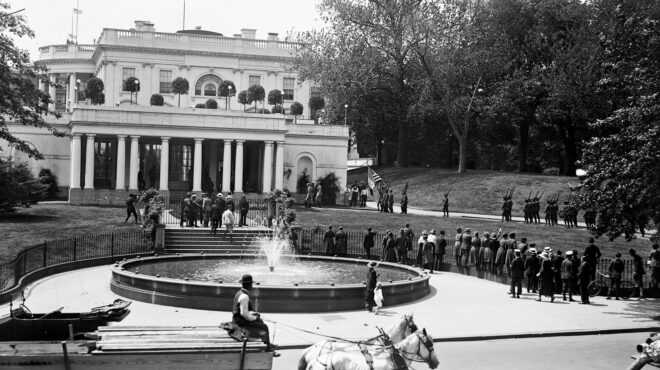 λευκός-οίκος-ιστορία-123-ετών-κάτω-από-τα-563887792
